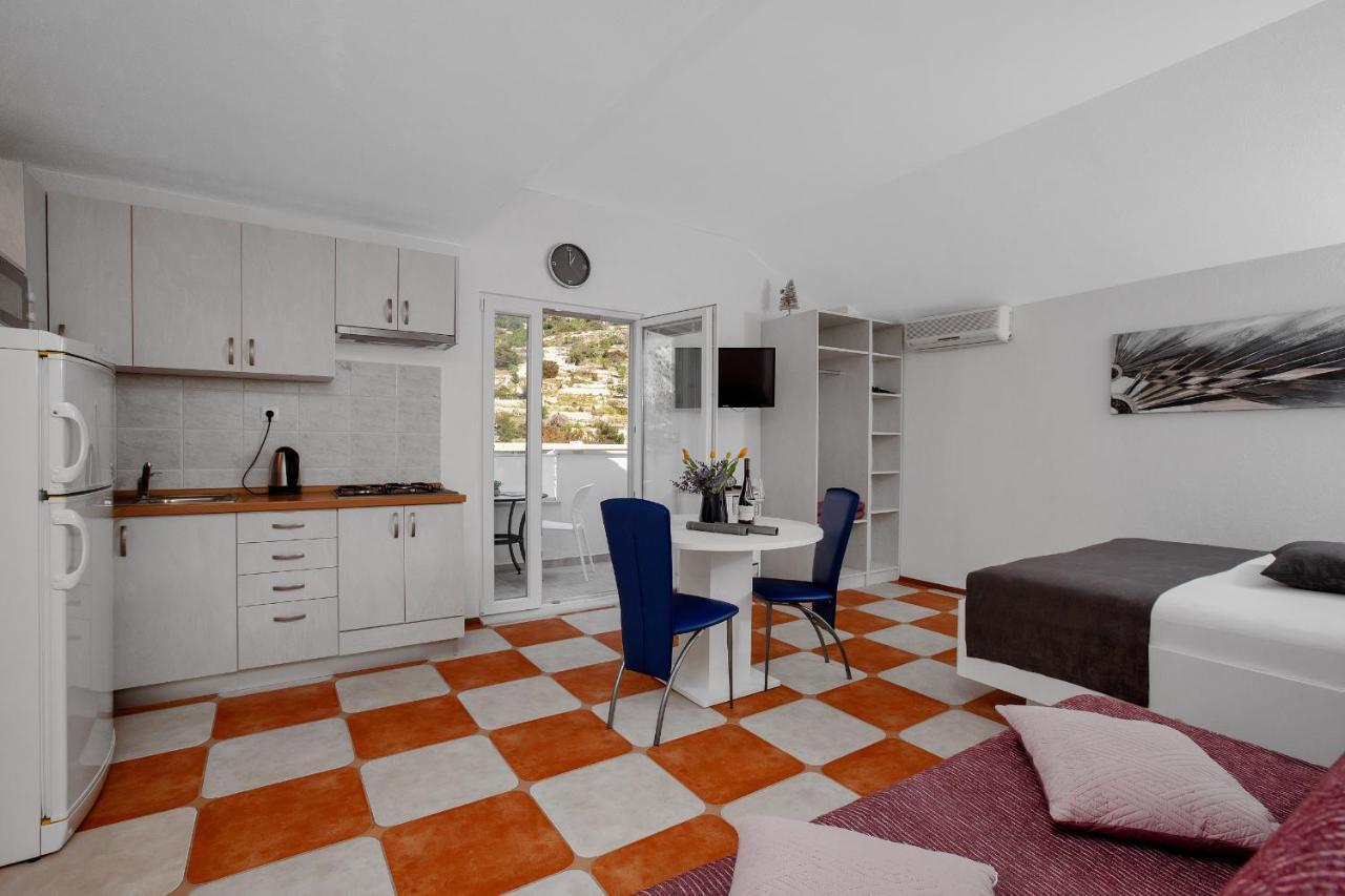 Appartamento Apartman Toni Drasnice Esterno foto