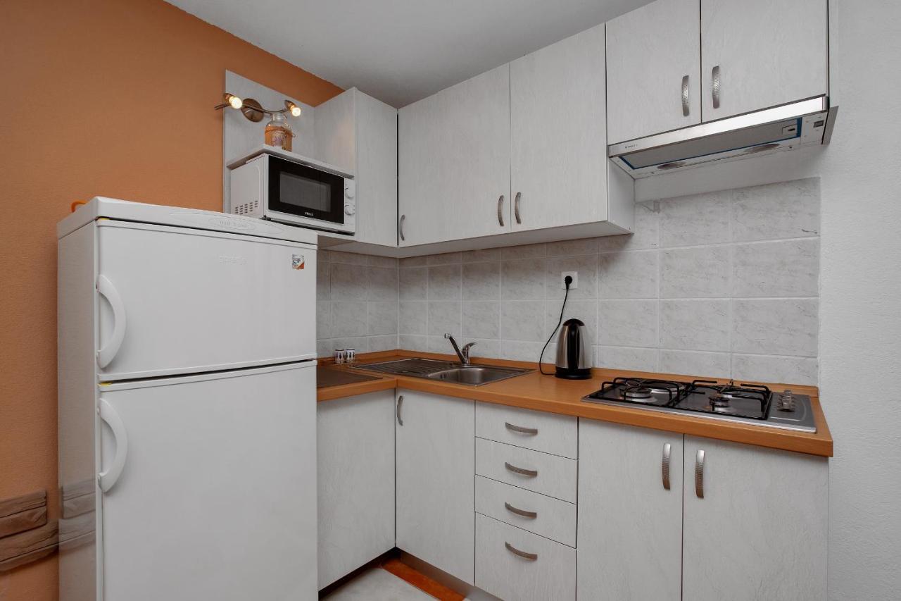 Appartamento Apartman Toni Drasnice Esterno foto